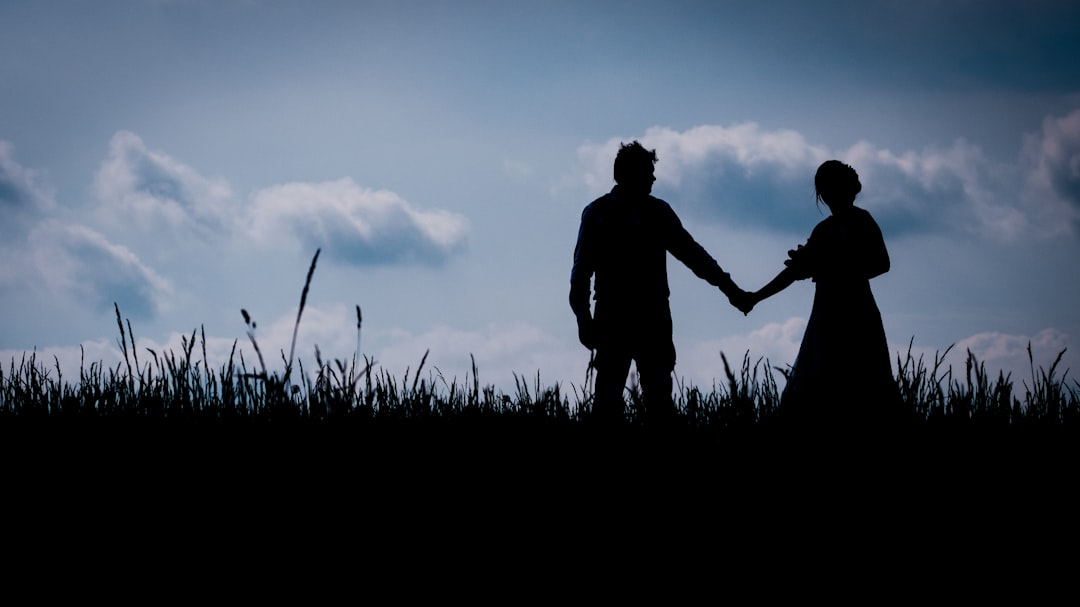 10 Small Things That Strengthen a Marriage More Than Big Gestures