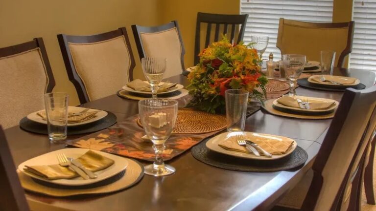 10 Things You'll Always Find in the Homes of People Raised With Old-School Manners
