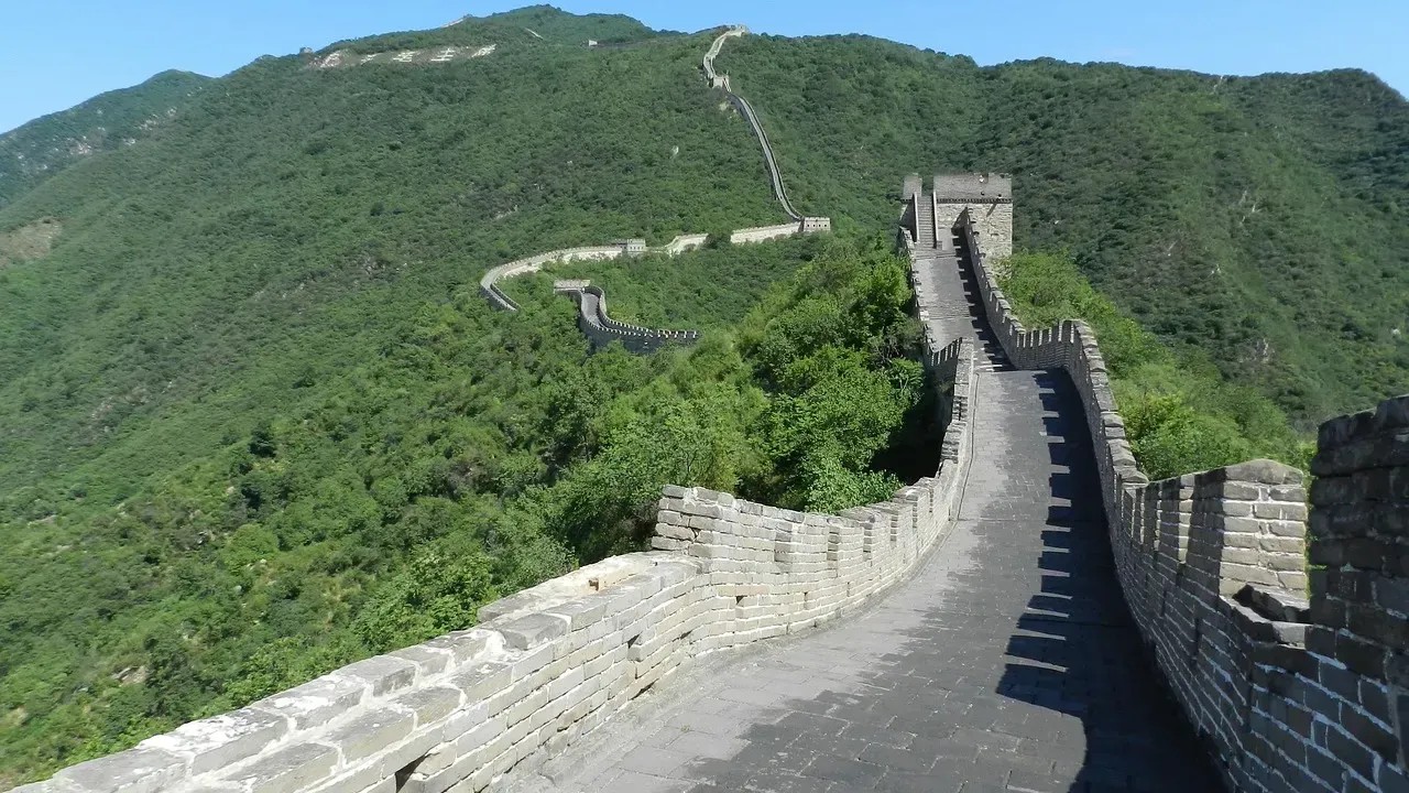 4 Countries Reportedly Experiencing Tourism Declines