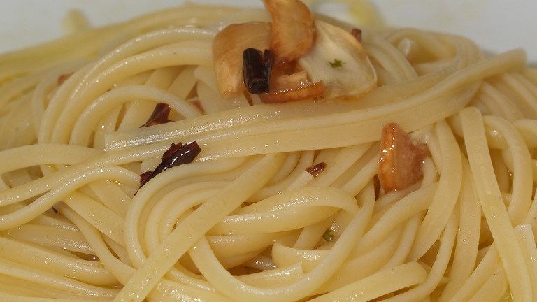 Chefs Admit These 6 Restaurant Dishes They Refuse to Eat Themselves