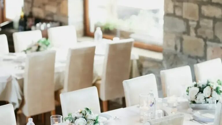 10 Things You'll Always See in Homes of People Raised With Old-School Manners