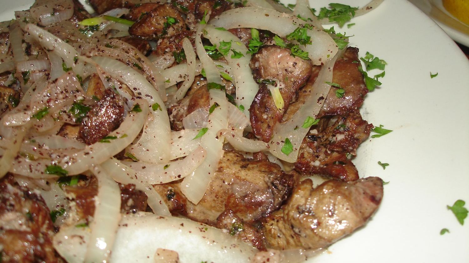 6 Traditional American Dishes That Are Getting Harder to Find