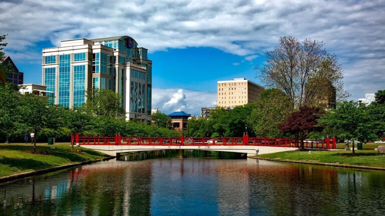 10 U.S. Cities Where Retirees Can Live Nearly as Cheaply as in Mexico or Portugal