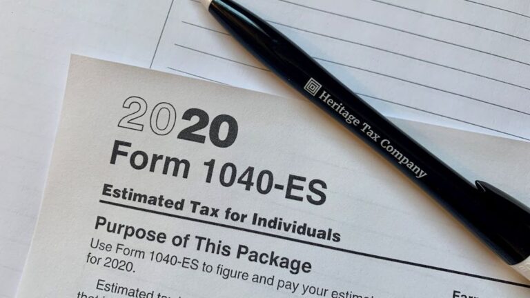 The "1040-SR" Loophole: The Senior Tax Form the IRS Doesn't Really Promote