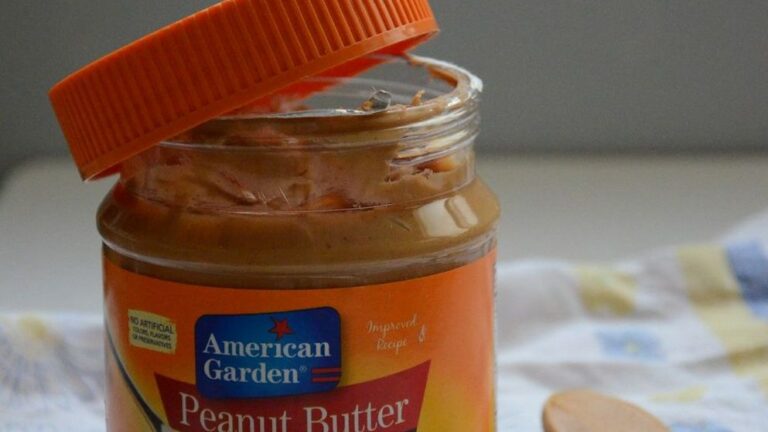 I Ate Peanut Butter Every Day For A Week - Here's What Happened To My Body And Blood Sugar