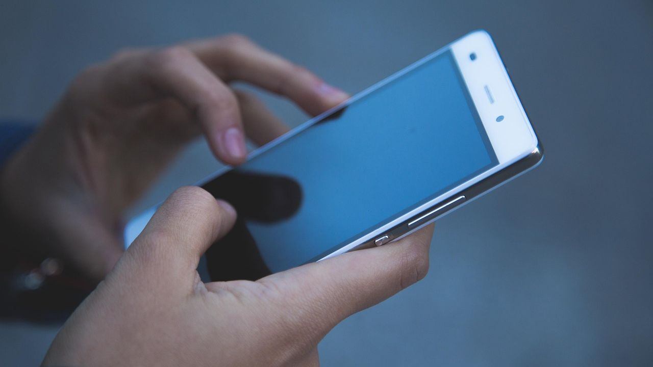 4 Scam Phrases Experts Say to Watch For - Hang Up Immediately If You Hear Them