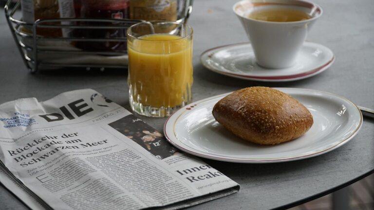 10 Things You'll Always See in Homes of People Who Retired the "Old-School" Way