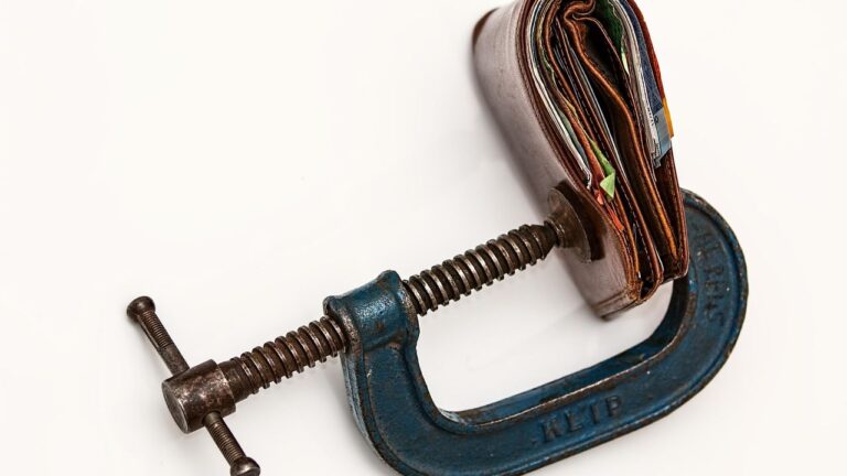 Gen X Faces a Retirement Reality Check as Savings Rates Fall in 2026