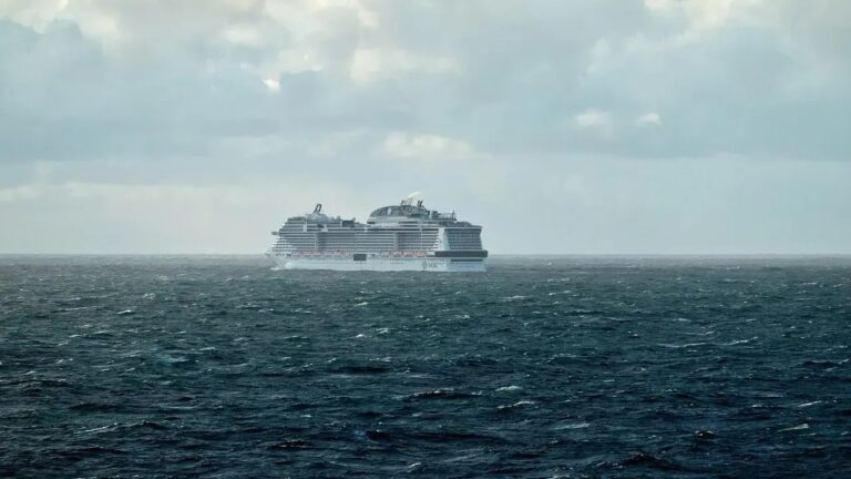 7 Cruise Destinations Reporting Record Crowds This Year