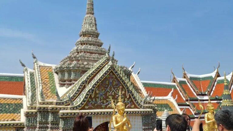 Travel Advisors Warn: Safety Concerns Are Steering Tourists Away From These 8 Former Hotspots