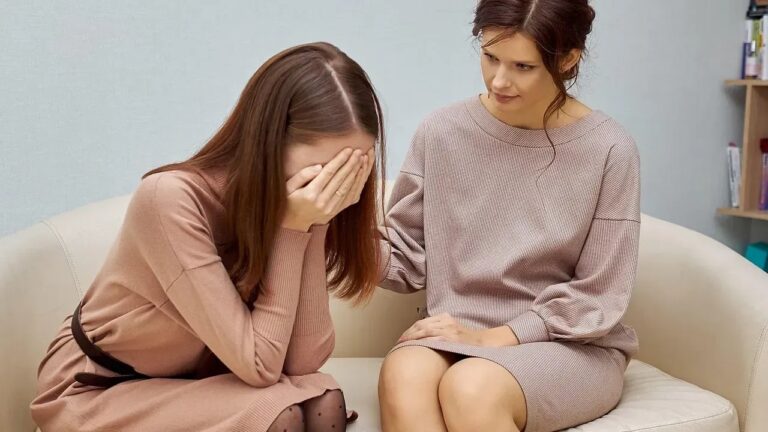 Emotional Intelligence: 6 Phrases Mentally Tough People Never Use in an Argument