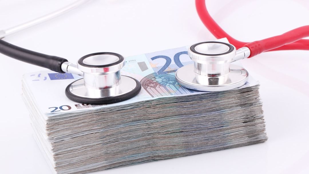 What the Average Middle-Class Retiree Spends Monthly at 70