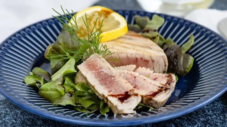 Food Experts Say Stop Putting Mayo in Tuna Sandwiches - Here's Why