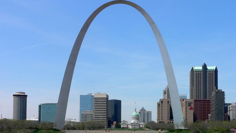 The No-Go List: 12 U.S. Destinations Travelers Now Think Twice About