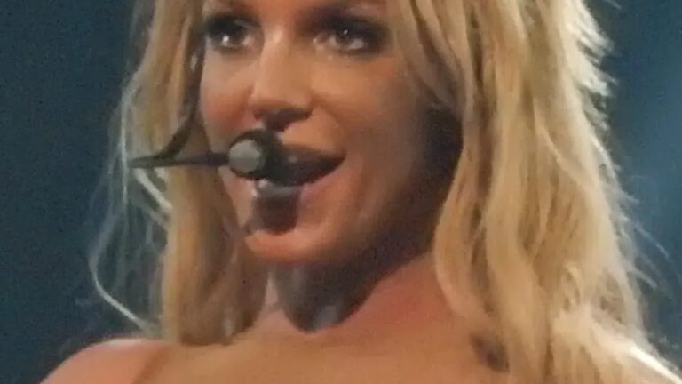 An Estimate of Britney Spears' Net Worth After Selling Her Music Catalog