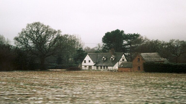 The "Zillow Cliff": Why Home Prices in These 5 Flood Zones Are Quietly Falling