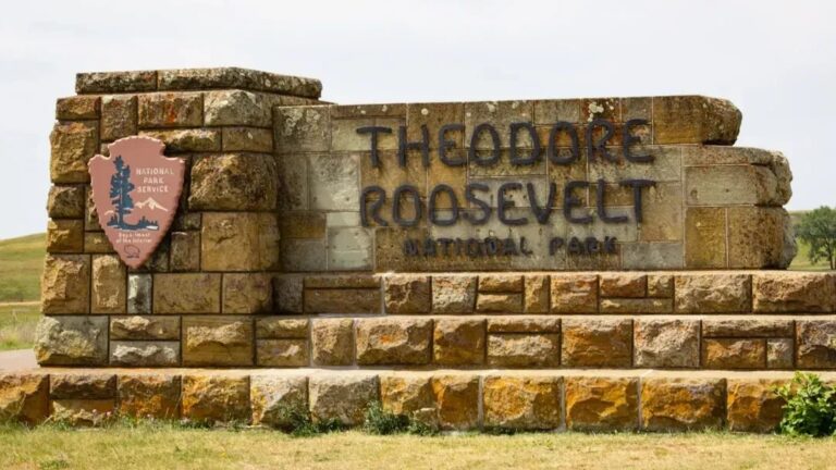 15 Secret National Parks That Are Better Than Yellowstone