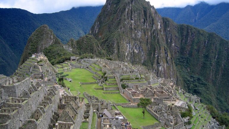 Don't Book Just Yet: 10 Countries U.S. Tourists Most Regret Visiting (Stressful Reasons)