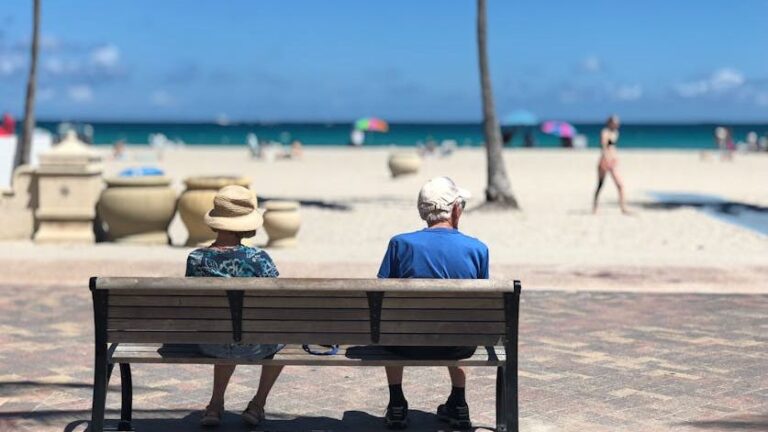 I Asked ChatGPT Why People Are Skipping Retirement in Florida - Here Are 10 Reasons