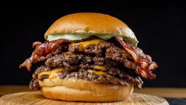 10 Fast-Food Burgers Ranked From Most Addictive to Least