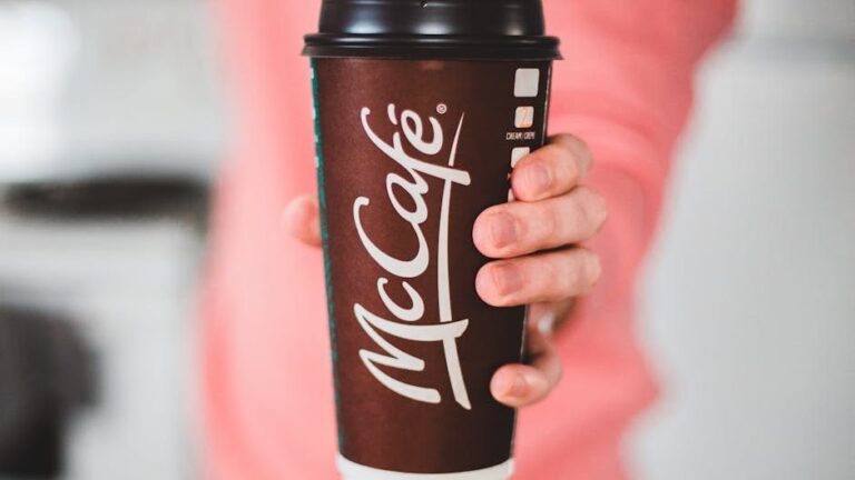 I Spent 12 Years in Fast Food: 7 Items I'd Never Touch