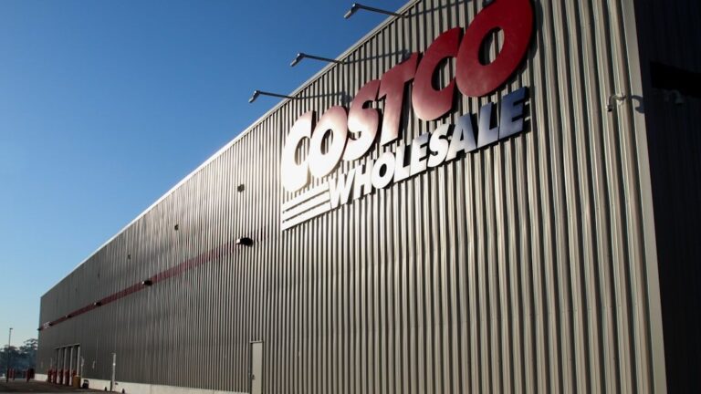 Costco Shoppers Are Arguing Over a New Rule Some Call Excessive