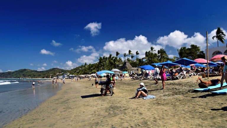 The No-Go List: 10 Mexican Beach Destinations Travelers Say Are Overpriced and Overhyped