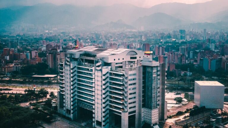 10 Retirement Spots Better Than Florida - Number 3 Is a Total Surprise