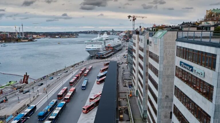 The No-Go List: 8 Caribbean Islands Travelers Say Aren't Worth the Price