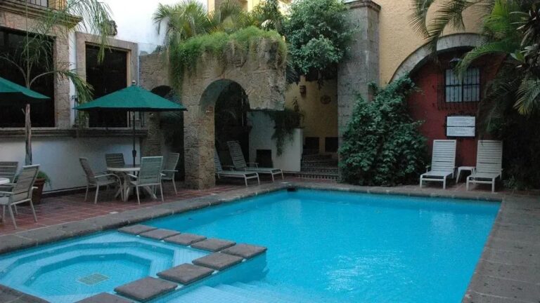 I'm a Luxury Realtor: 5 Features That Can Make a Home Hard to Sell