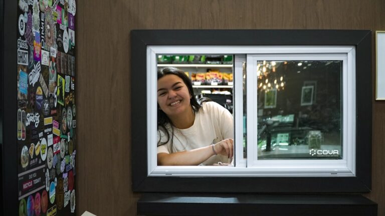 I Worked in Retail for 10 Years - These Habits Make Employees Dread You