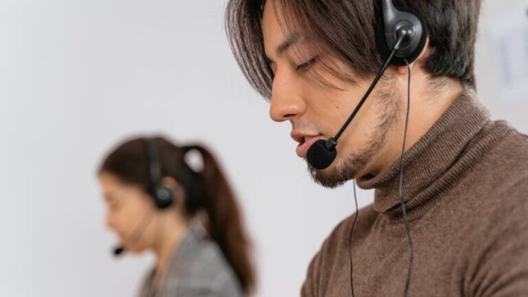 I've Served Thousands of Customers - 10 Behaviors That Ruin First Impressions