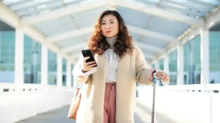 Simple Ways to Make Long Flights More Comfortable